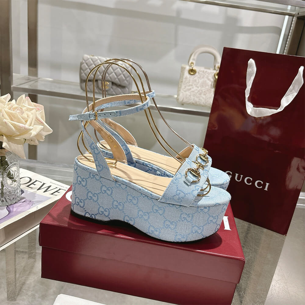Gvc*1 Women’s Horsebit flatform sandal