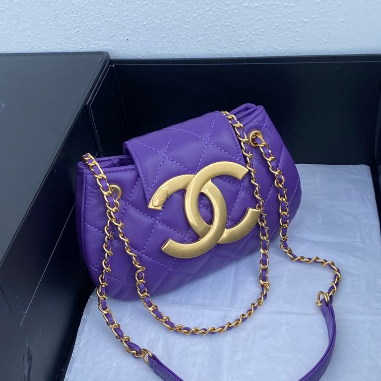 Ch**el SMALL MESSANGER BAG