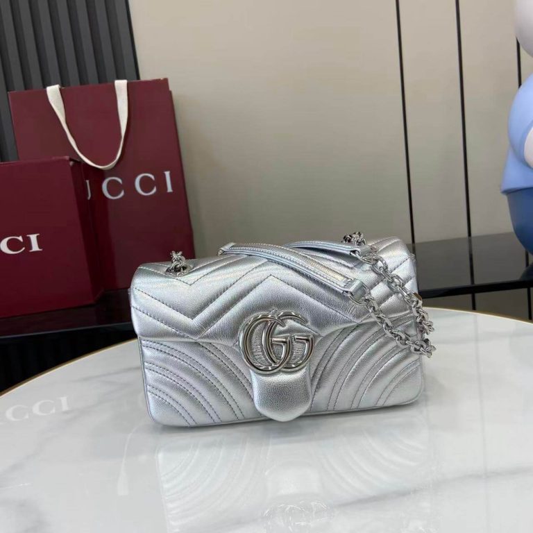 GG Marmont small shoulder bag
