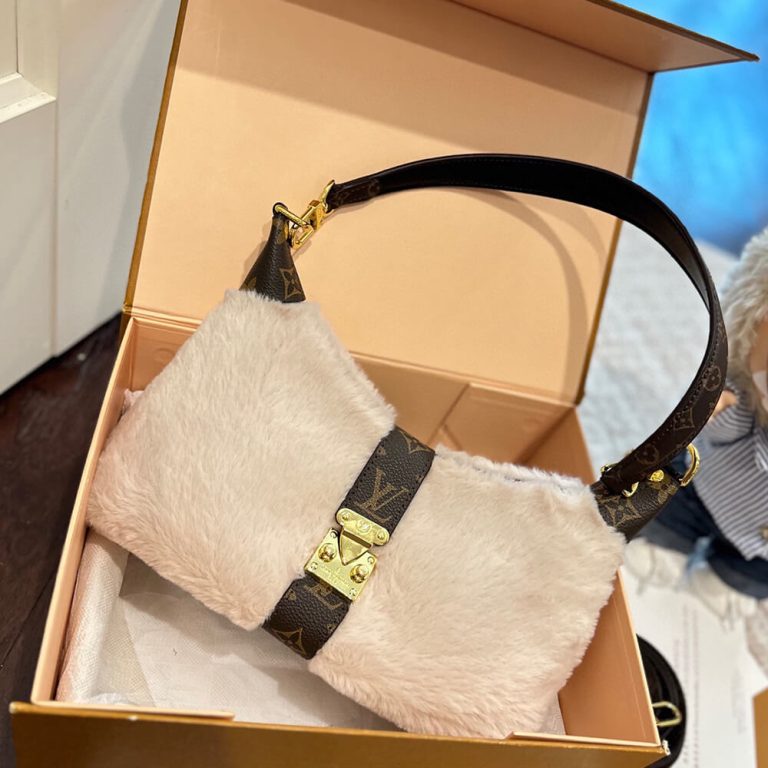 LV POCHETTE MIA Gloves